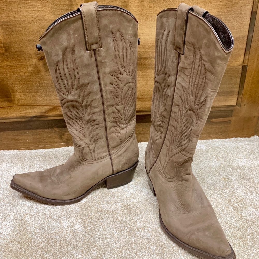 Gorgeous Steve Madden Leather Boots 7 1/2
